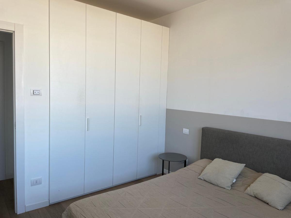 Confortevole Bilocale In Largo Marinai D'Italia Milan Exterior photo